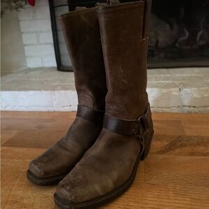 Frye boots women’s size 9